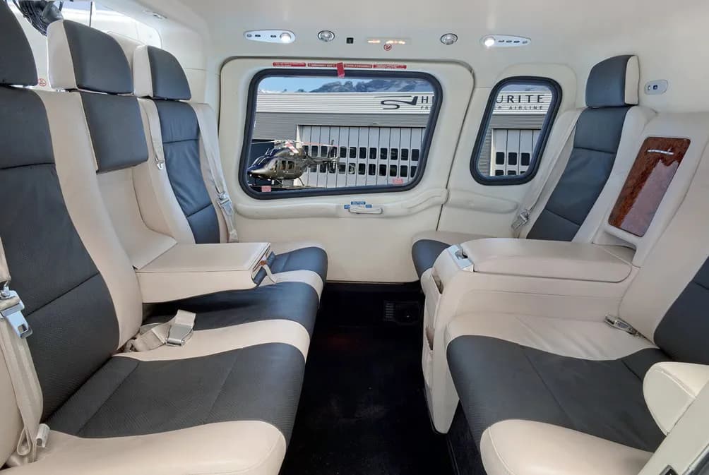 Leonardo AW109 Héli Sécurité — intérieur de la cabine